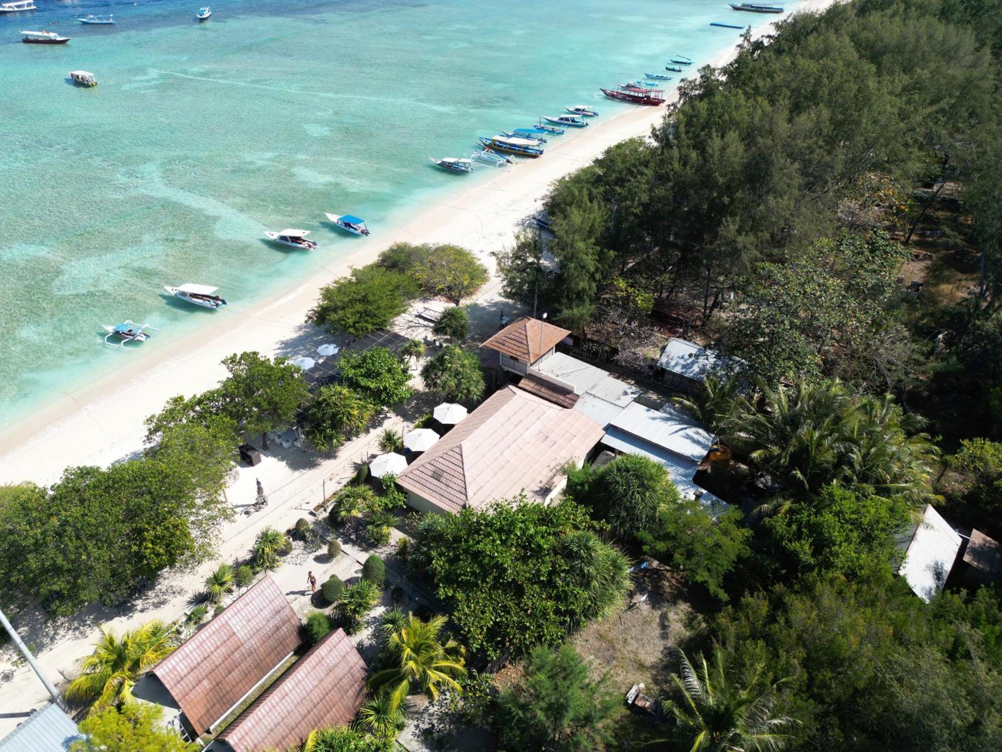 Two Brothers Bungalows Gili Meno Exterior foto