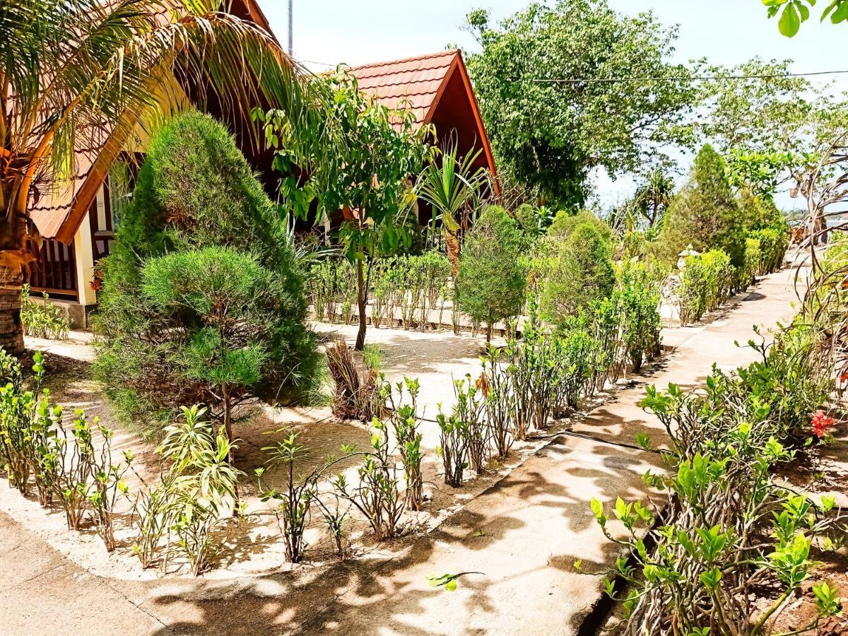 Two Brothers Bungalows Gili Meno Exterior foto